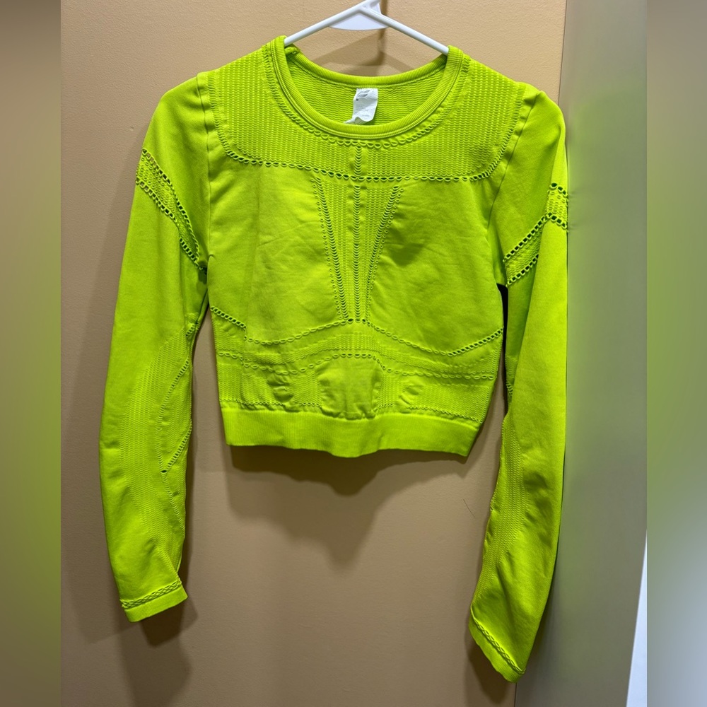 Fabletics Crop Long Sleeve